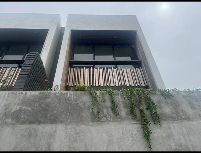 2 BEDROOM TOWNHOUSE FOR SALE IN SHEFFIELD BEACH
